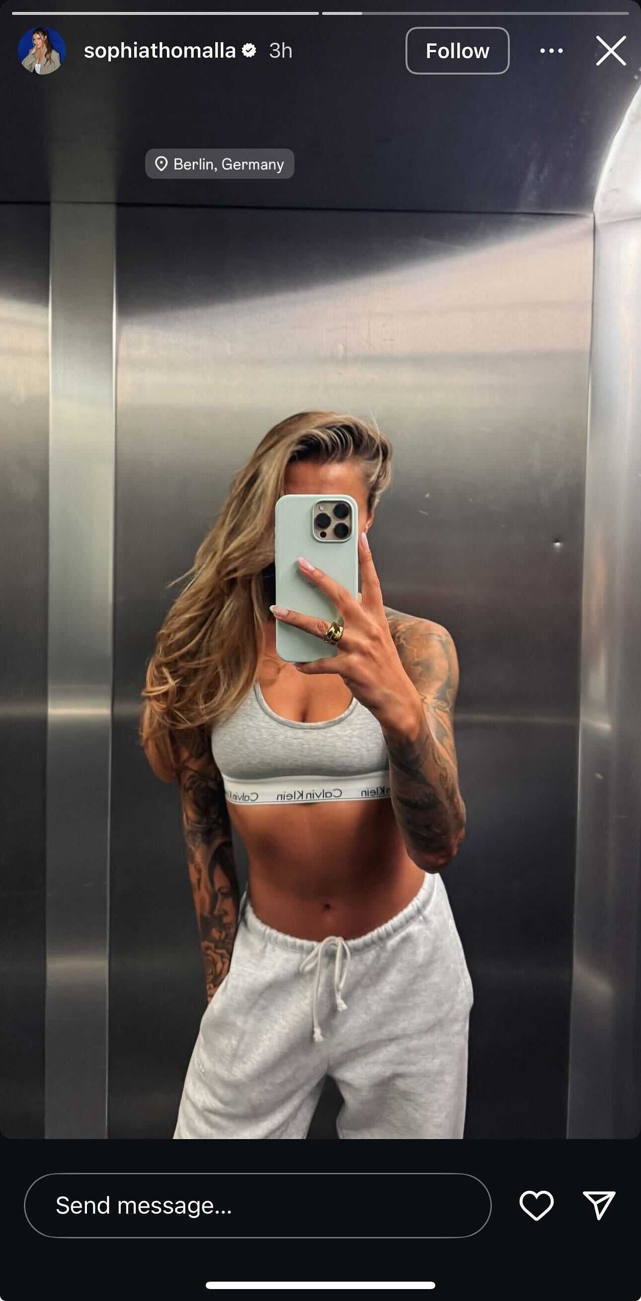 Thomalla's mirror selfie as seen on her Instagram Story dated Wednesday, June 11, 2025 (Source: Instagram/sophiathomalla)